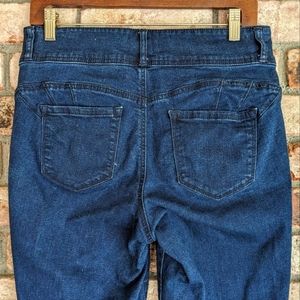 🍑 Delaluz Denim Midrise Sculpting Skinny Blue Jeans Size 12 / 32 waist